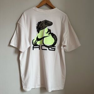 NWT Nike Size L T-shirt ACG Reptile Tee White and Neon Green Dri-Fit Loose Fit